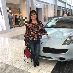 Meet your Posher, Victoria